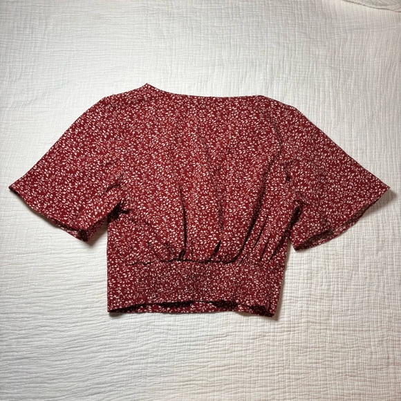 SHEIN Burgundy Floral V-Neck Blouse - Picture 2 of 3